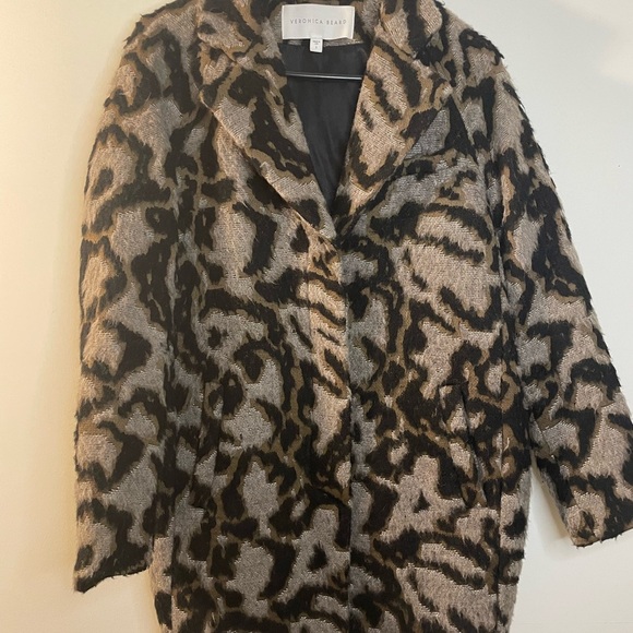 Veronica Beard Camille Jacquard Leopard Button Coat, Size 2, Wool and Alpaca - Picture 8 of 10